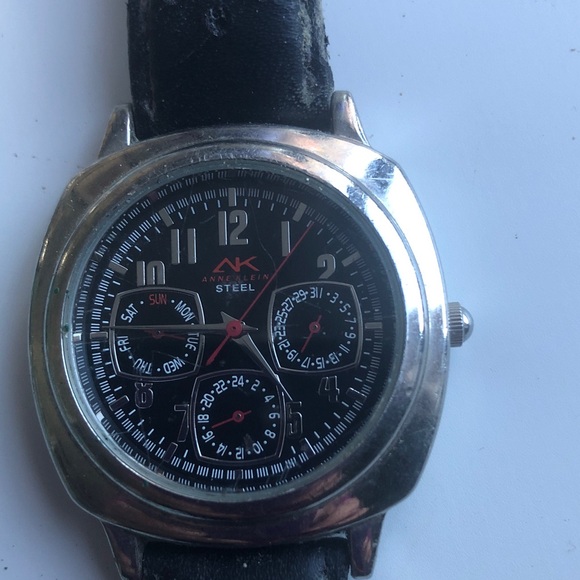 Colorful Watch Collection - Picture 5 of 6